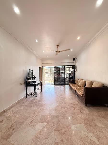Rumah Berkembar untuk Dijual di Ayer Itam (Penang) - Mervyn Seah - Living Room - PropertyGuru.com.my