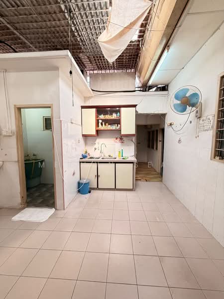 Rumah Berkembar untuk Dijual di Ayer Itam (Penang) - Mervyn Seah - Kitchen - PropertyGuru.com.my
