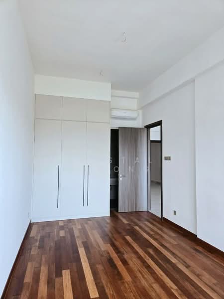 Kondominium untuk Dijual di Codrington Residence - Crystal Choong - Bedroom - PropertyGuru.com.my