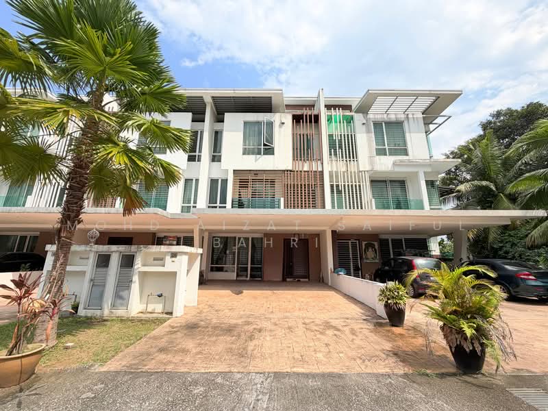 Rumah Teres 3 Tingkat untuk Dijual di Cyberjaya (Selangor) - Mohd Aizat Saiful Bahri - Exterior - PropertyGuru.com.my