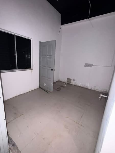 Kedai untuk Disewa di Seksyen 4 (Kota Damansara) - BARRY CHAN - Interior - PropertyGuru.com.my