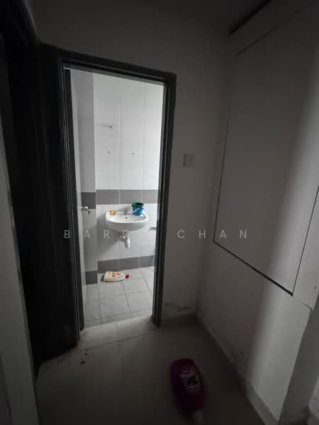Kedai untuk Disewa di Seksyen 4 (Kota Damansara) - BARRY CHAN - Bathroom - PropertyGuru.com.my