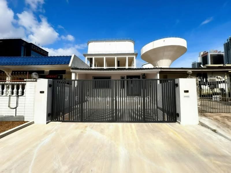 1-storey Terraced House for Sale in Taman Abad (Johor Bahru) - Jennie Ooi - Exterior - PropertyGuru.com.my