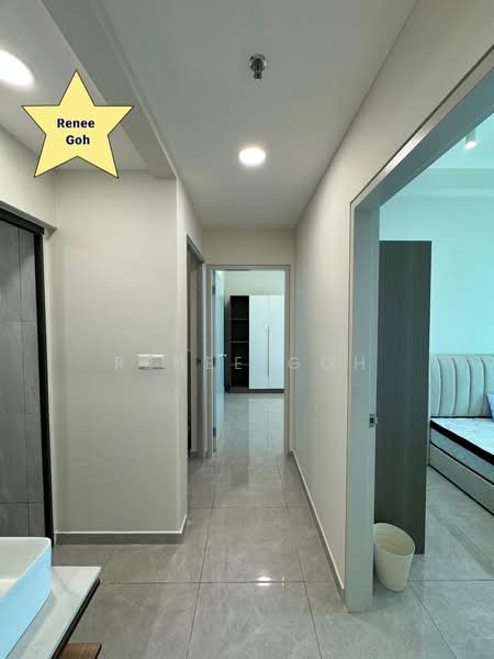 Pangsapuri untuk Disewa di Savana @ Batu Kawan - Renee Goh - Corridor - PropertyGuru.com.my