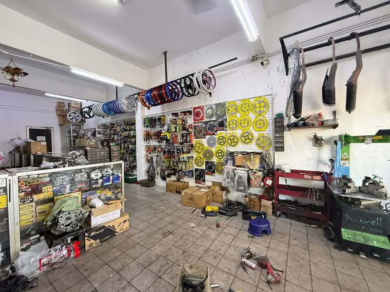 Kedai untuk Dijual di Gelugor (Penang) - Bryan Teng - Interior - PropertyGuru.com.my