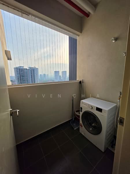 Servis Apartment untuk Disewa di Nexus Taman Pertama - Viven Chia - Balcony - PropertyGuru.com.my