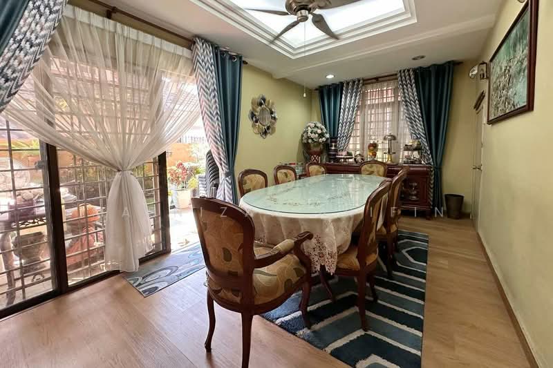 Rumah Banglo untuk Dijual di Taman Setia (Gombak) - Masnizah Arifin - Dining Room - PropertyGuru.com.my