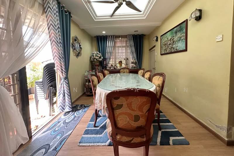Rumah Banglo untuk Dijual di Taman Setia (Gombak) - Masnizah Arifin - Dining Room - PropertyGuru.com.my