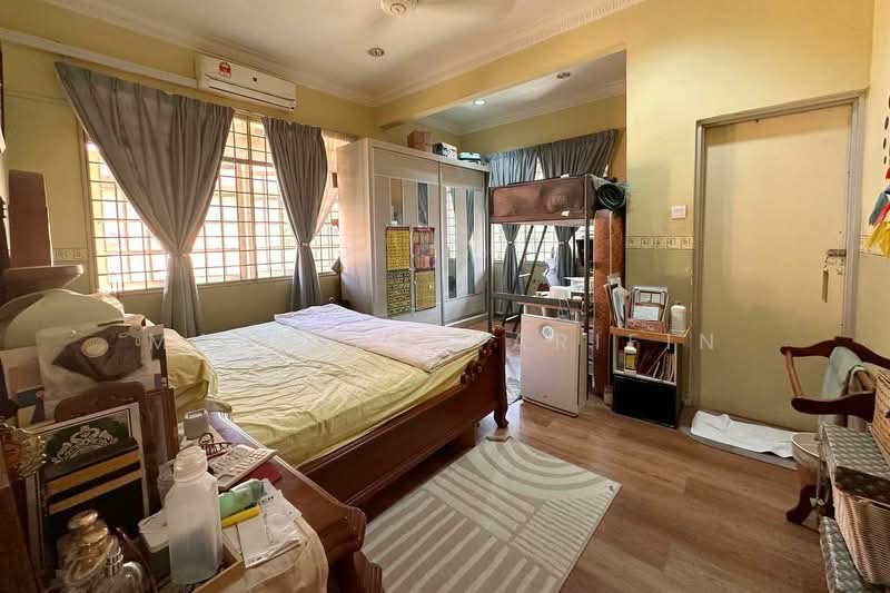 Rumah Banglo untuk Dijual di Taman Setia (Gombak) - Masnizah Arifin - Bedroom - PropertyGuru.com.my