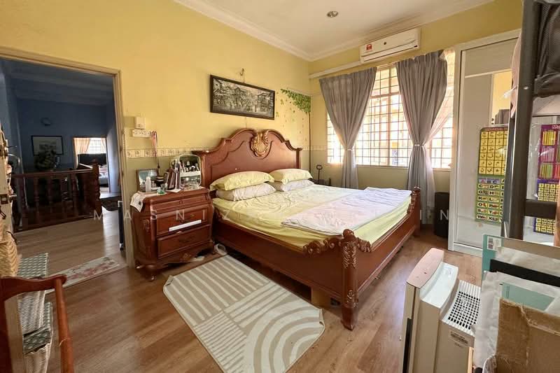 Rumah Banglo untuk Dijual di Taman Setia (Gombak) - Masnizah Arifin - Bedroom - PropertyGuru.com.my
