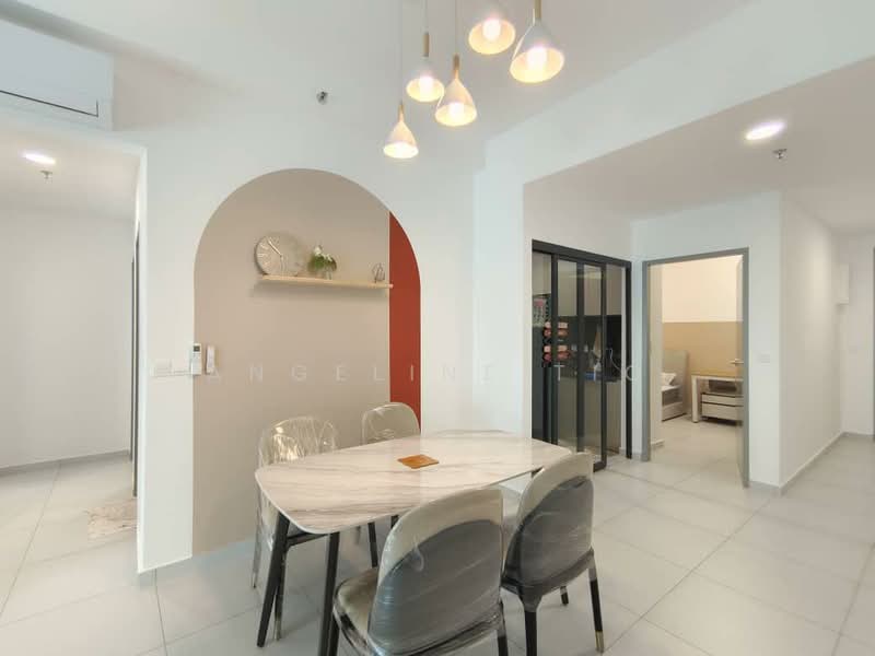 Service Residence for Sale at Sinaran @ Utropolis - Angeline Tio - Dining Room - PropertyGuru.com.my