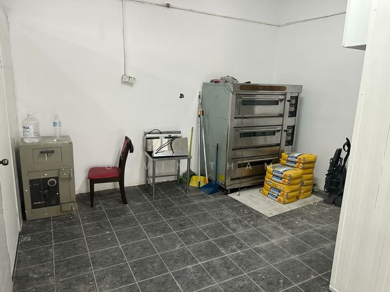 Shop / Office for Rent in Taman Indrahana (Taman Desa) - Gavin Tham - Interior - PropertyGuru.com.my