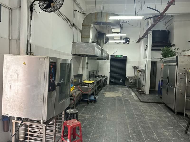 Shop / Office for Rent in Taman Indrahana (Taman Desa) - Gavin Tham - Kitchen - PropertyGuru.com.my
