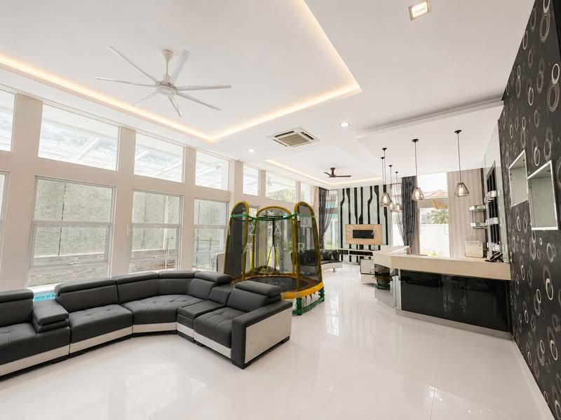 Rumah Banglo untuk Dijual di Damansara Heights (Damansara Heights) - Mohd Aizat Saiful Bahri - Living Room - PropertyGuru.com.my