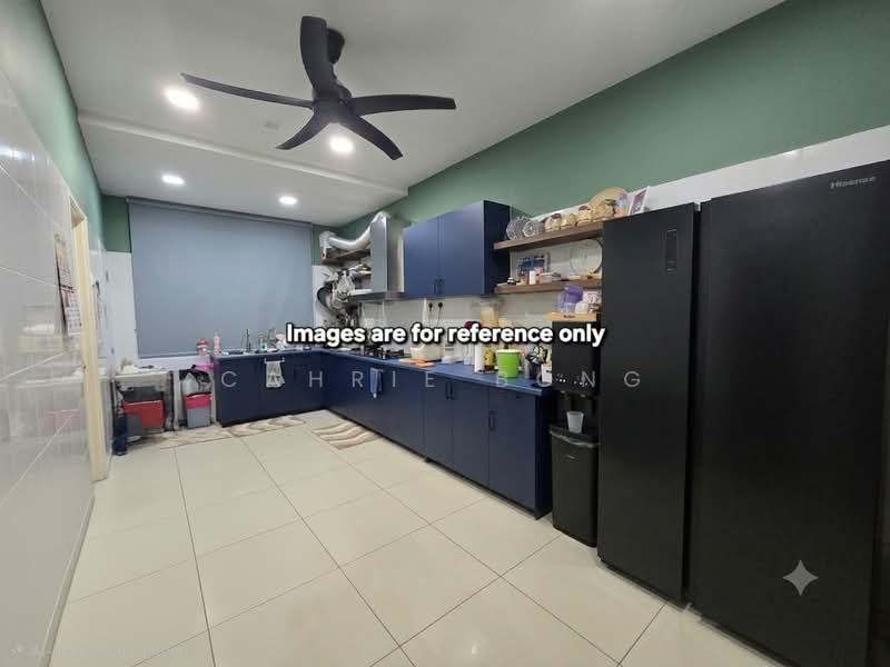 Rumah Teres 2 Tingkat untuk Dijual di Bandar Dato Onn (Tebrau) - Cahrie Bong - Kitchen - PropertyGuru.com.my