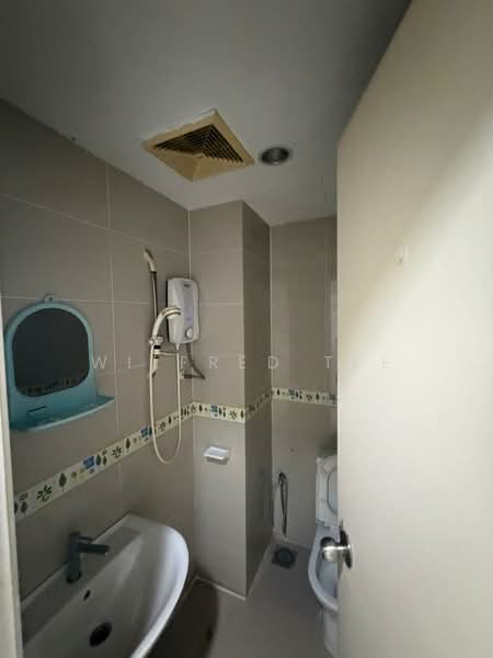 Service Residence for Rent at The Scott Garden SOHO - Wilfred Tee - Bathroom - PropertyGuru.com.my