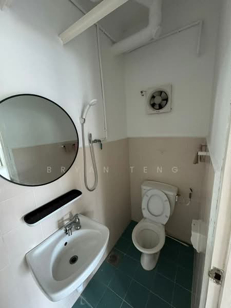 Kedai untuk Disewa di Tanjung Tokong (Penang) - Bryan Teng - Bathroom - PropertyGuru.com.my