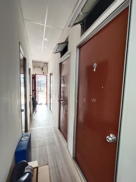 Rumah Teres 1 Tingkat untuk Disewa di Taman Abad (Johor Bahru) - Niko Lew - Corridor - PropertyGuru.com.my