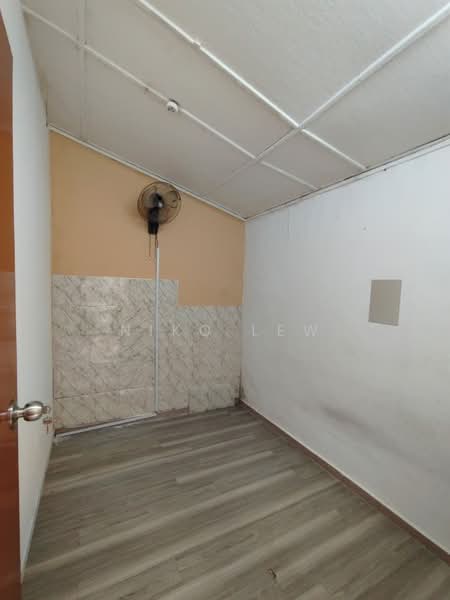 Rumah Teres 1-Tingkat untuk Disewa di Taman Abad (Johor Bahru) - Niko Lew - Interior - PropertyGuru.com.my