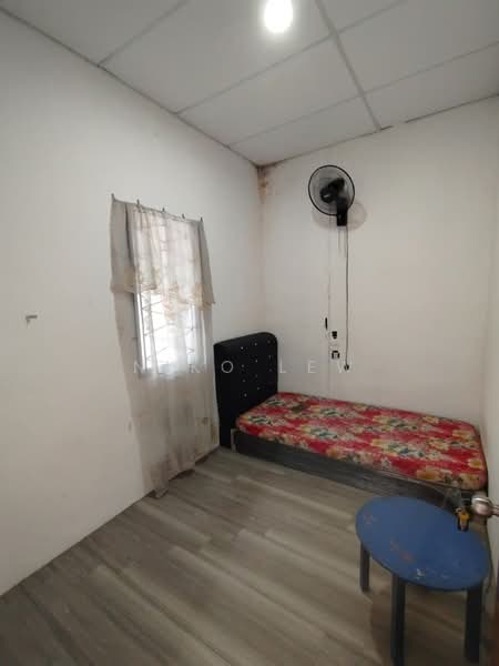 Rumah Teres 1-Tingkat untuk Disewa di Taman Abad (Johor Bahru) - Niko Lew - Bedroom - PropertyGuru.com.my