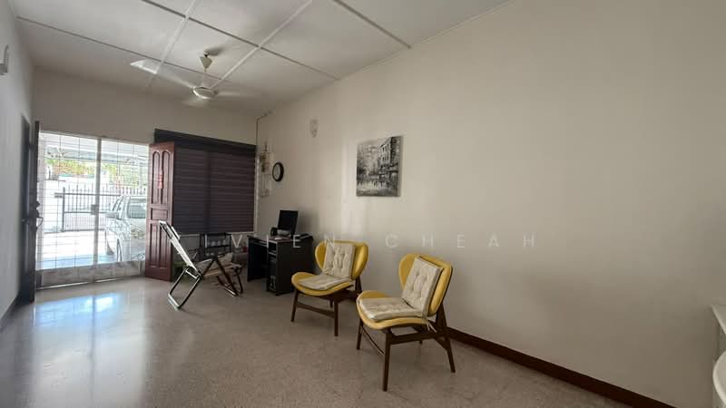 Rumah Teres 1 Tingkat untuk Dijual di Tanjung Tokong (Penang) - Vivien Cheah - Living Room - PropertyGuru.com.my