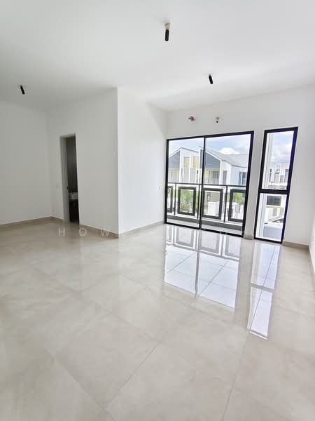 Rumah Teres 2-Tingkat untuk Dijual di Telok Panglima Garang (Selangor) - Howard Goh - Living Room - PropertyGuru.com.my