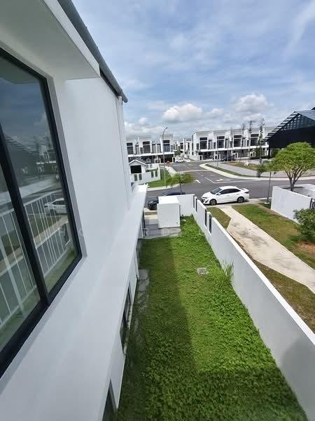 Rumah Teres 2-Tingkat untuk Dijual di Telok Panglima Garang (Selangor) - Howard Goh - Exterior - PropertyGuru.com.my