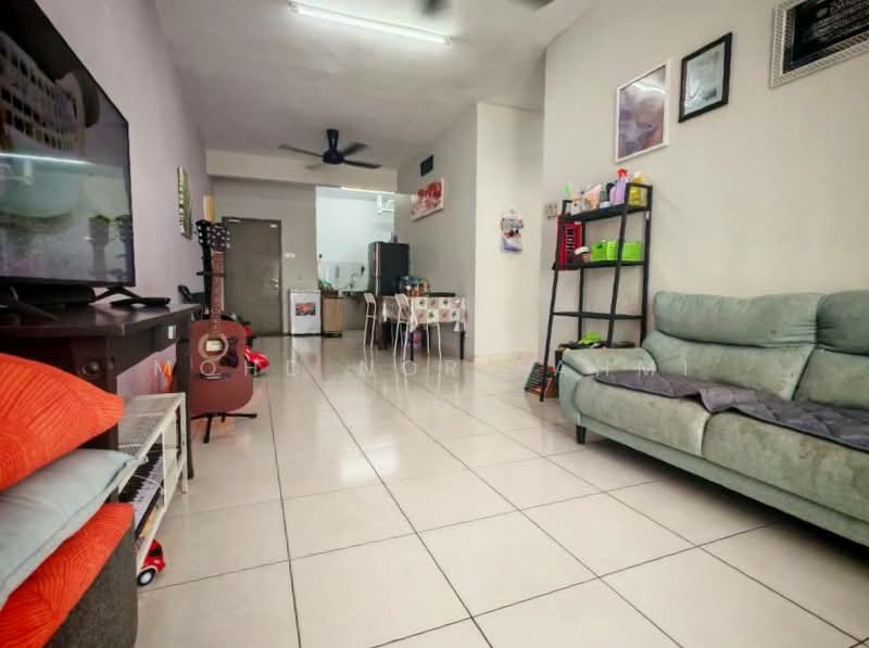 Pangsapuri untuk Dijual di Trifolis - Mohd Nor Fahmi - Living Room - PropertyGuru.com.my
