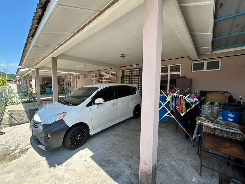 Rumah Teres 1 Tingkat untuk Dijual di Taman Gambang Damai (Hulu Lepar) - Mohammad Azizi - PropertyGuru.com.my