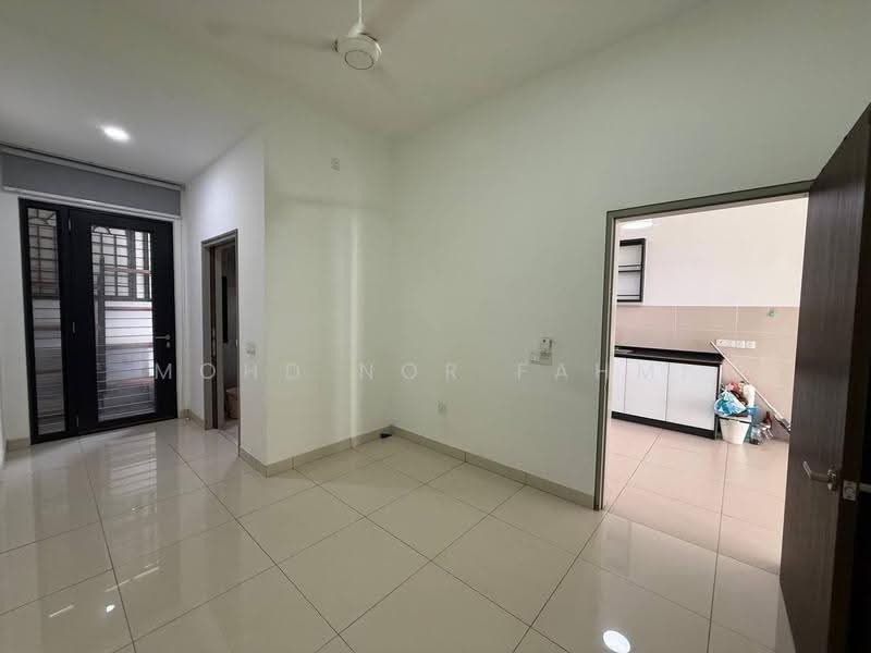 Rumah Teres untuk Dijual di Elmina (Shah Alam) - Mohd Nor Fahmi - Living Room - PropertyGuru.com.my
