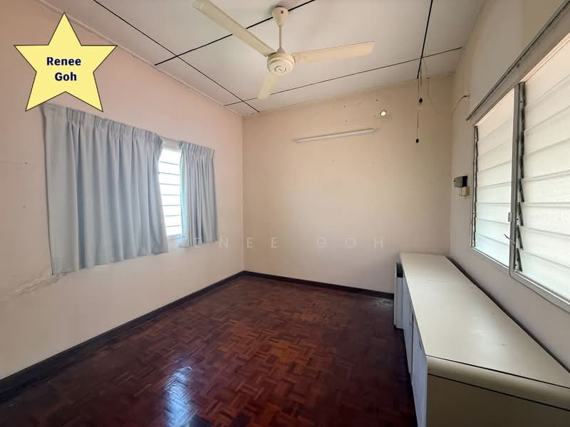 Rumah Berkembar untuk Dijual di Jelutong (Penang) - Renee Goh - Bedroom - PropertyGuru.com.my