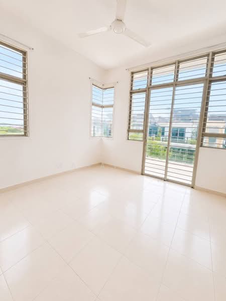 Semi-Detached House for Sale in Bandar Saujana Putra (Tanjong Duabelas) - Mahafiz . - PropertyGuru.com.my