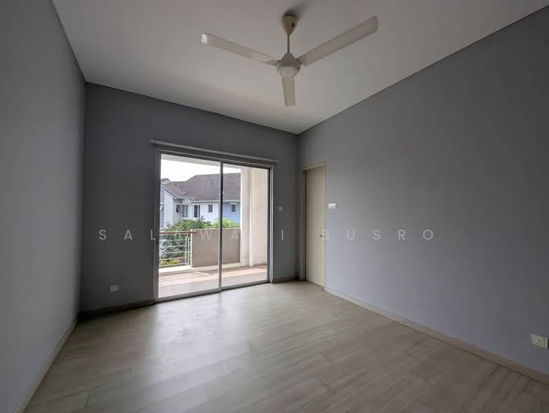 Rumah Teres 2 Tingkat untuk Disewa di Alam Impian (Shah Alam) - Salawati Busro - Balcony - PropertyGuru.com.my