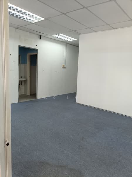 Pejabat untuk Disewa di Kuchai Entrepreneurs Park (Kuchai Lama) - CK Lee - Bathroom - PropertyGuru.com.my