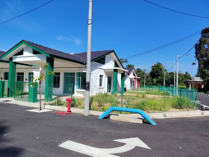 Rumah Teres untuk Dijual di Kampung Darat Sungai Ular (Sungai Karang) - Mohammad Azizi - PropertyGuru.com.my