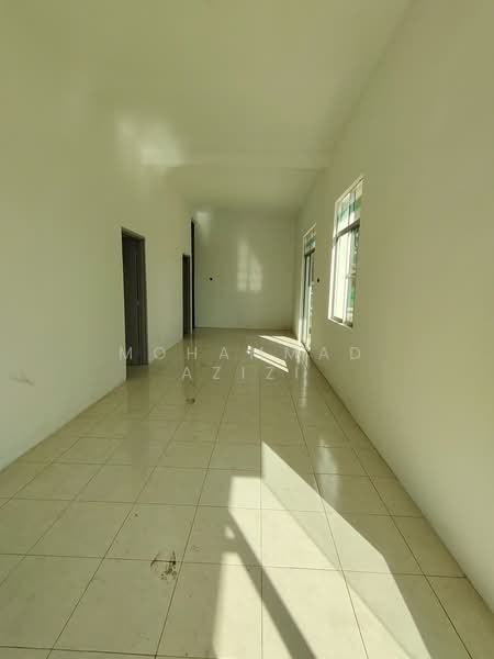 Rumah Teres untuk Dijual di Kampung Darat Sungai Ular (Sungai Karang) - Mohammad Azizi - PropertyGuru.com.my