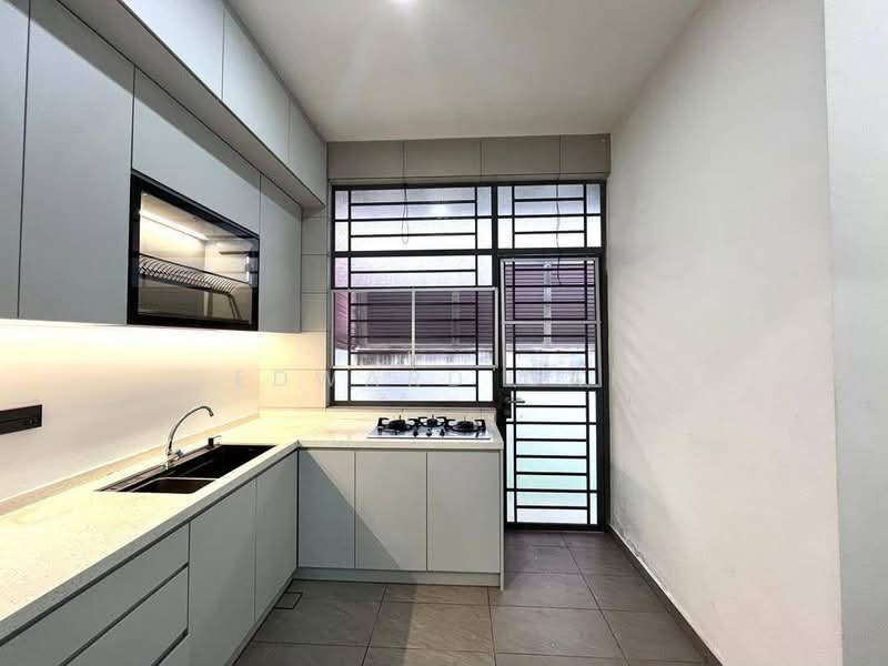 Semi-Detached House for Rent in Senibong (Permas Jaya) - Edward Gan - Kitchen - PropertyGuru.com.my