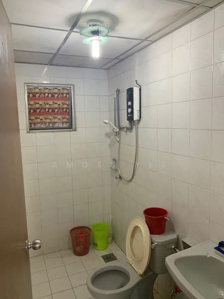 Condominium for Sale at The Pearl (Pearl Point) - Amoss Yee - Bathroom - PropertyGuru.com.my