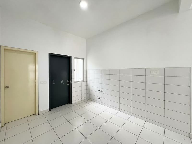 Terraced House for Rent in Klang (Selangor) - Salawati Busro - Kitchen - PropertyGuru.com.my