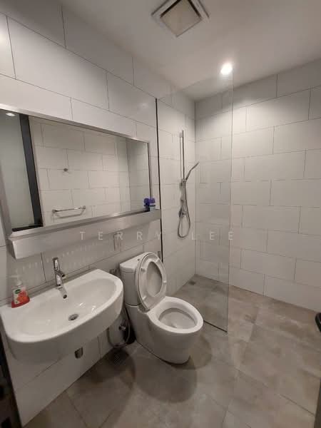 Kondominium untuk Dijual di Twy Duplex Condos - Terry Lee - Bathroom - PropertyGuru.com.my