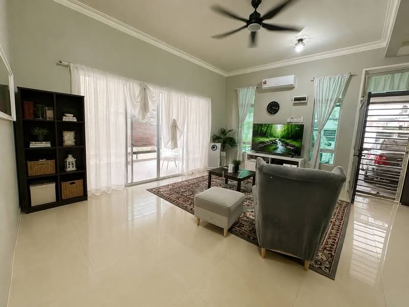 Semi-Detached House for Sale in Bandar Saujana Putra (Tanjong Duabelas) - Mahafiz . - PropertyGuru.com.my