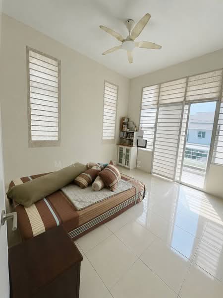 Semi-Detached House for Sale in Bandar Saujana Putra (Tanjong Duabelas) - Mahafiz . - PropertyGuru.com.my