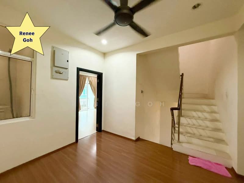 Rumah Teres 3 Tingkat untuk Disewa di Jelutong (Penang) - Renee Goh - Living Room - PropertyGuru.com.my