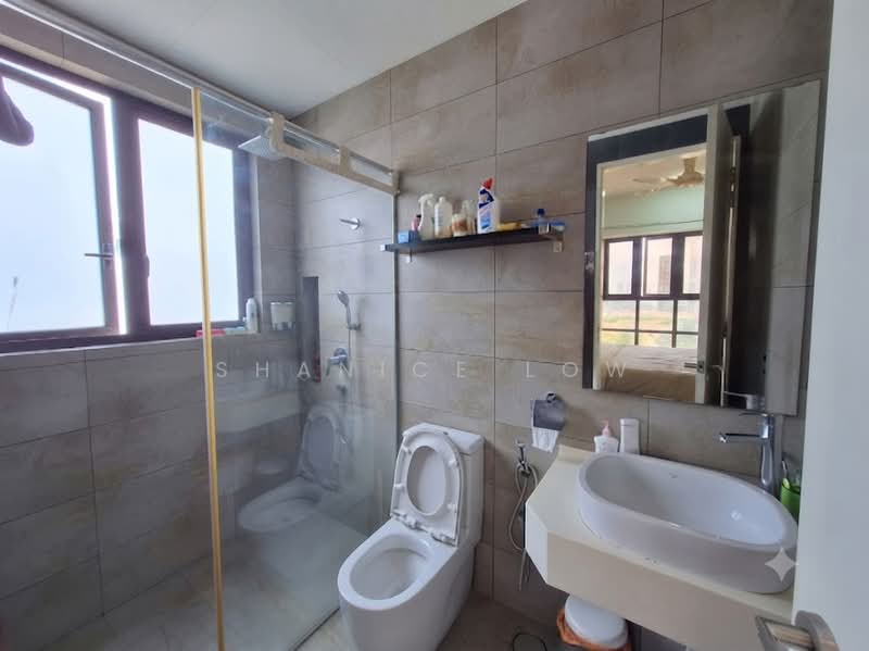 Kondominium untuk Dijual di Park Villa - Shanice Low - Bathroom - PropertyGuru.com.my
