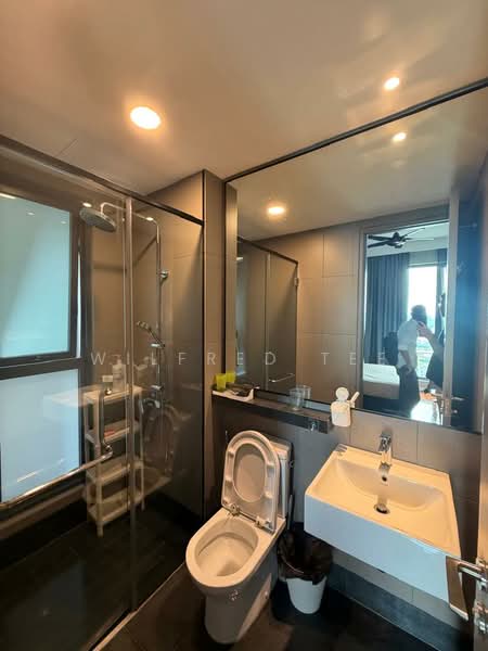 Service Residence for Rent at Bloomsvale Menara Vista Petaling - Wilfred Tee - Bathroom - PropertyGuru.com.my
