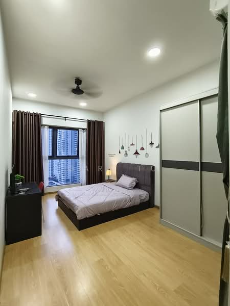 Condominium for Rent at Kings Bay @ Country Garden Danga Bay - Gary Tu - Bedroom - PropertyGuru.com.my