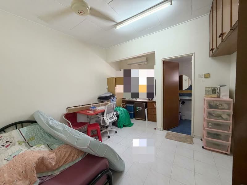 2-storey Terraced House for Sale in Taman Sri Bintang (Kepong) - Kiing TW - Bedroom - PropertyGuru.com.my