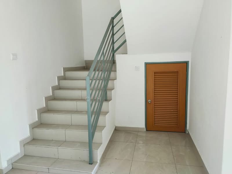 Rumah Teres 2 Tingkat untuk Dijual di Banting (Selangor) - CH LEE - Entrance - PropertyGuru.com.my