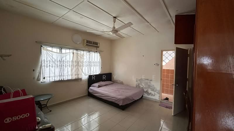 Bungalow House untuk Dijual di Ampang Jaya (Ampang) - Terry Lee - Bedroom - PropertyGuru.com.my