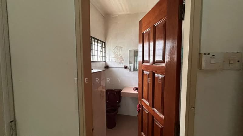 Bungalow House untuk Dijual di Ampang Jaya (Ampang) - Terry Lee - Bathroom - PropertyGuru.com.my